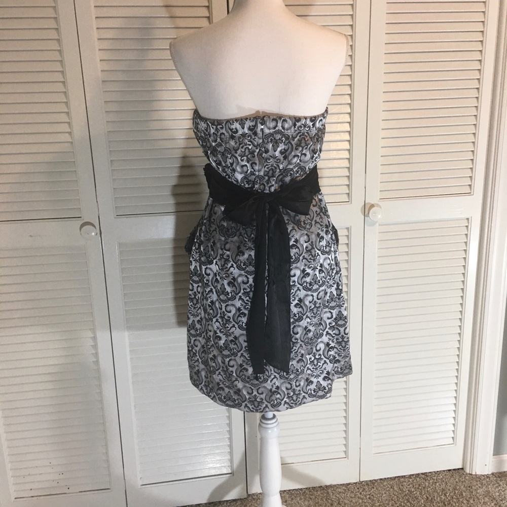 Speechless Grey Semi-Formal Dress Size 13 - Picture 4 of 6